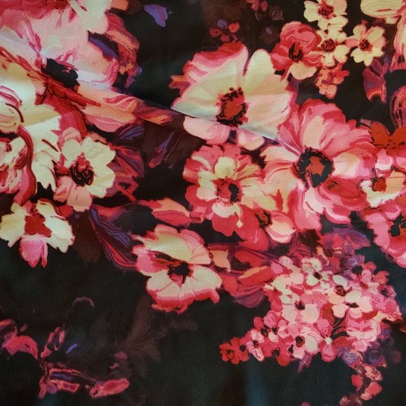 Stylish & Pretty Cardigan Topper - Picture 4 of 8